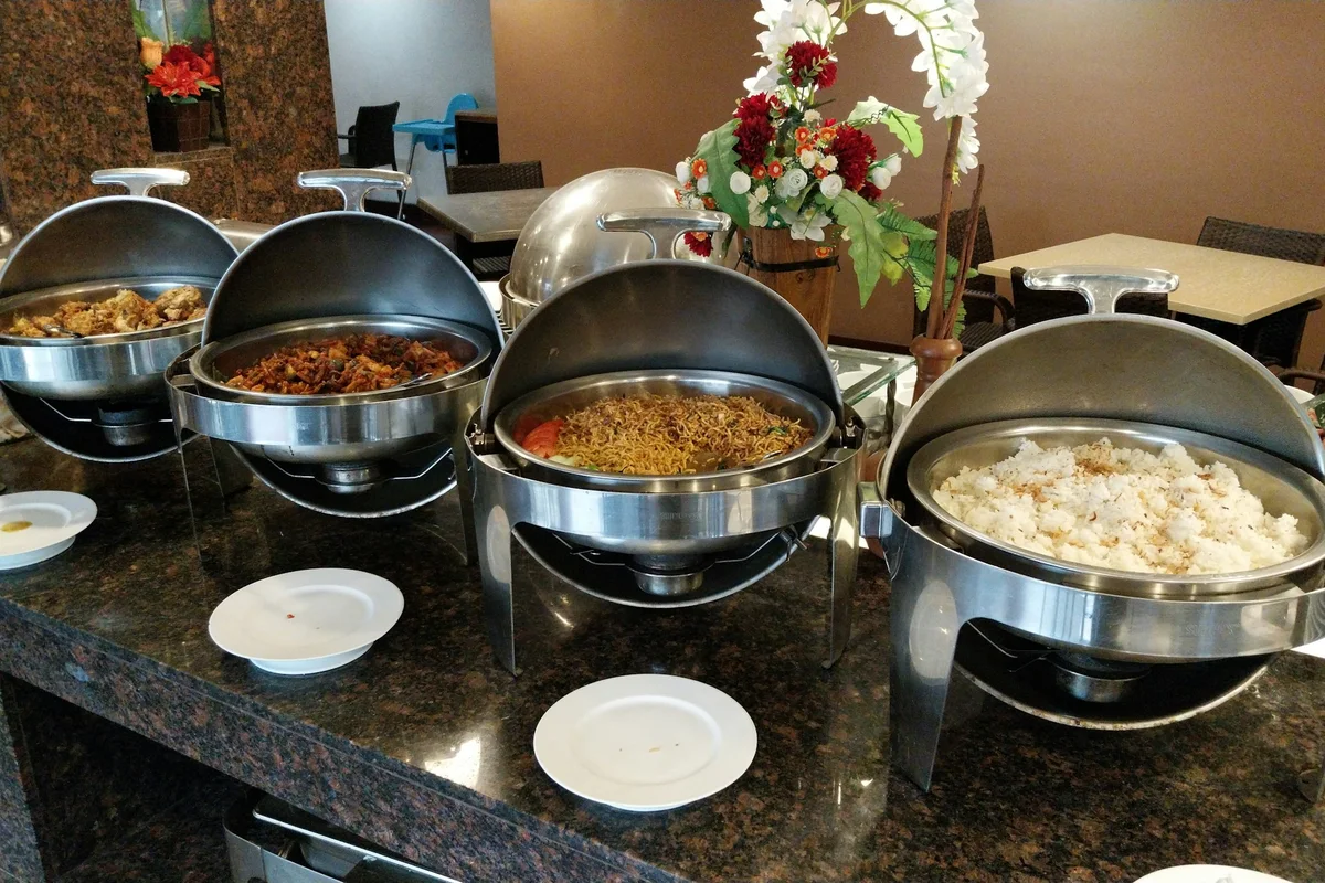 Tiệc, buffet công ty